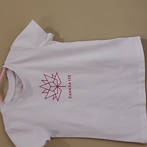 Sears kids short sleeve top canada 150 mark 5-6years